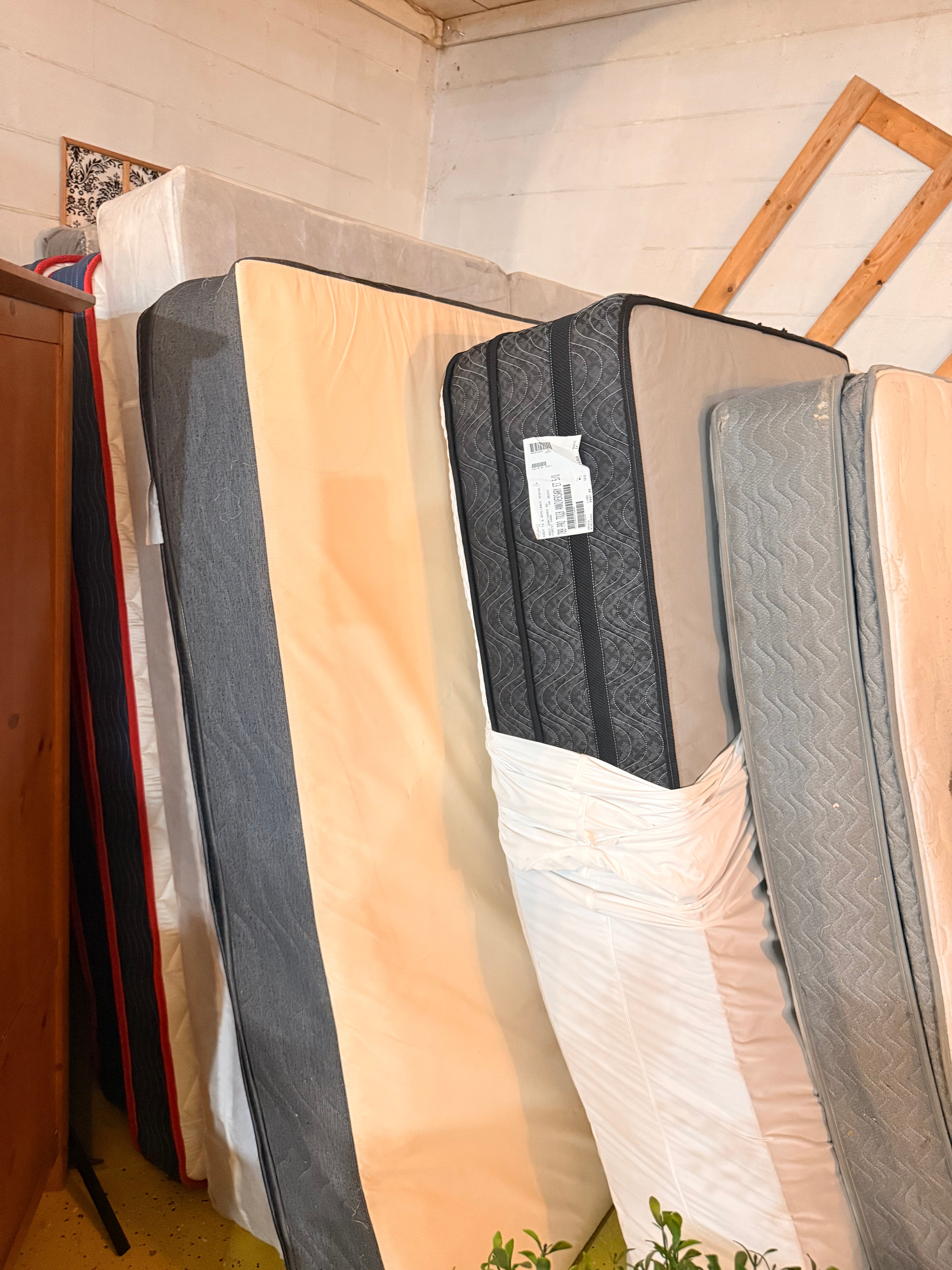 King & Queen mattress/boxsprings